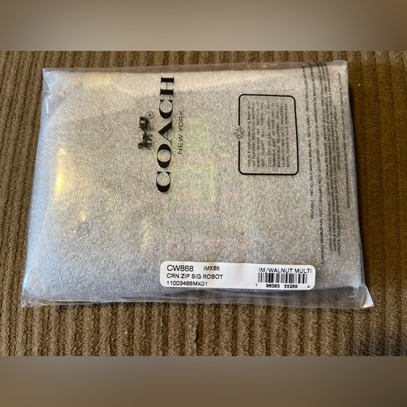 Coach Cosmic Coach Corner Zip Wristlet In Signature Canvas With Robot Print nwt - Picture 3 of 4